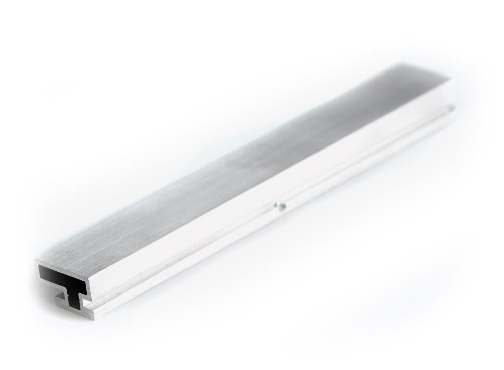 [Translate to Englisch:] ALTEC PV-Komponenten: Steck-Schienenverbinder